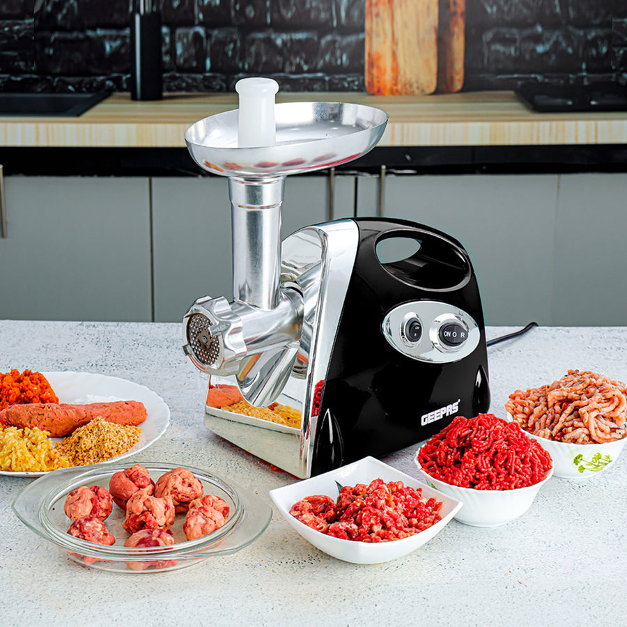 3-In-1 Electric Meat Grinder, Mincer and Sausage Maker 1800W Black GMG42508BK (Big Parcel Rate)